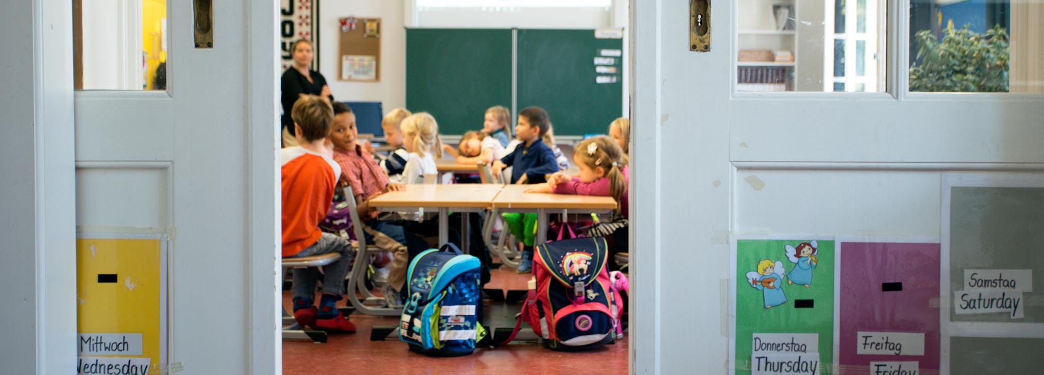 Blick in einen Klassenraum